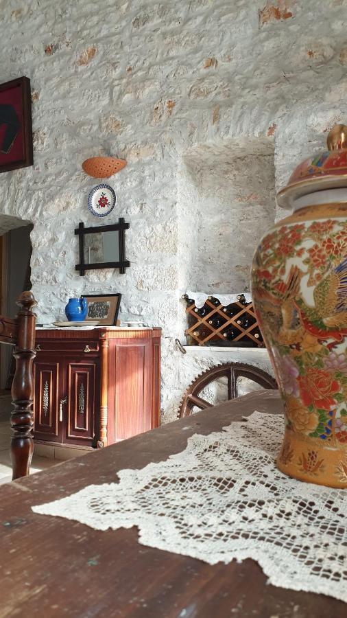 Traditional Seafront Apartment Сими Экстерьер фото