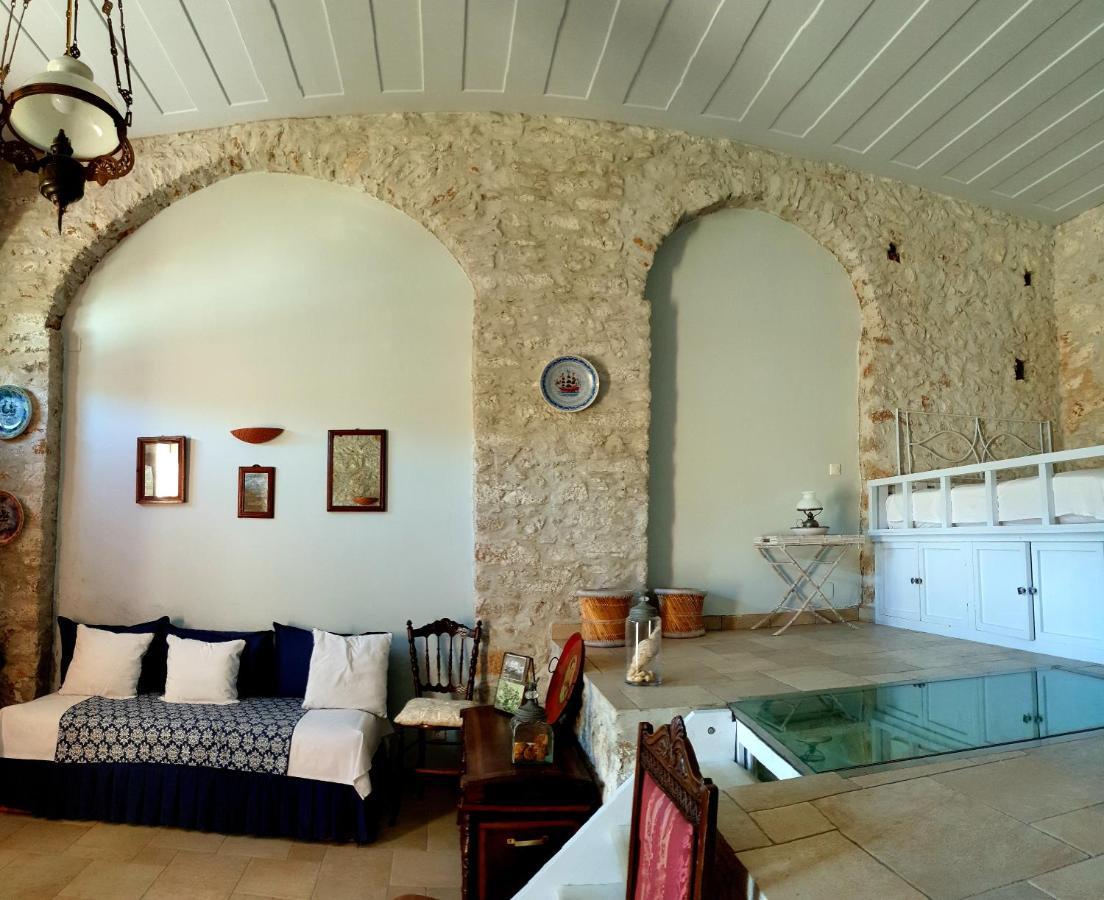 Traditional Seafront Apartment Сими Экстерьер фото