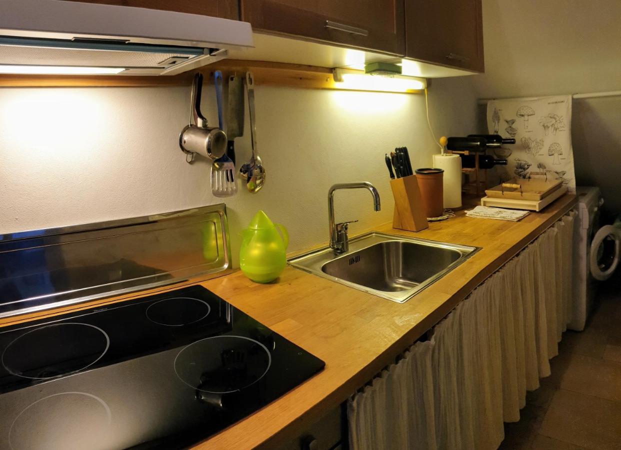 Traditional Seafront Apartment Сими Экстерьер фото